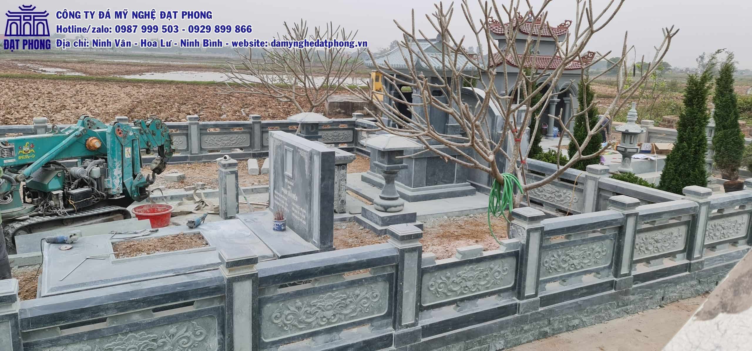 Khu lăng mộ đá xanh rêu tại Nghệ An
