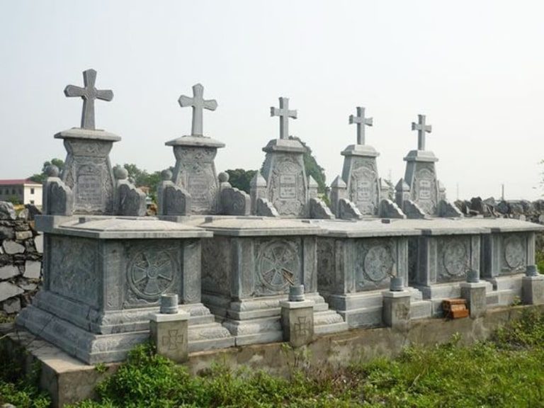 mộ đá thiên chúa giáo